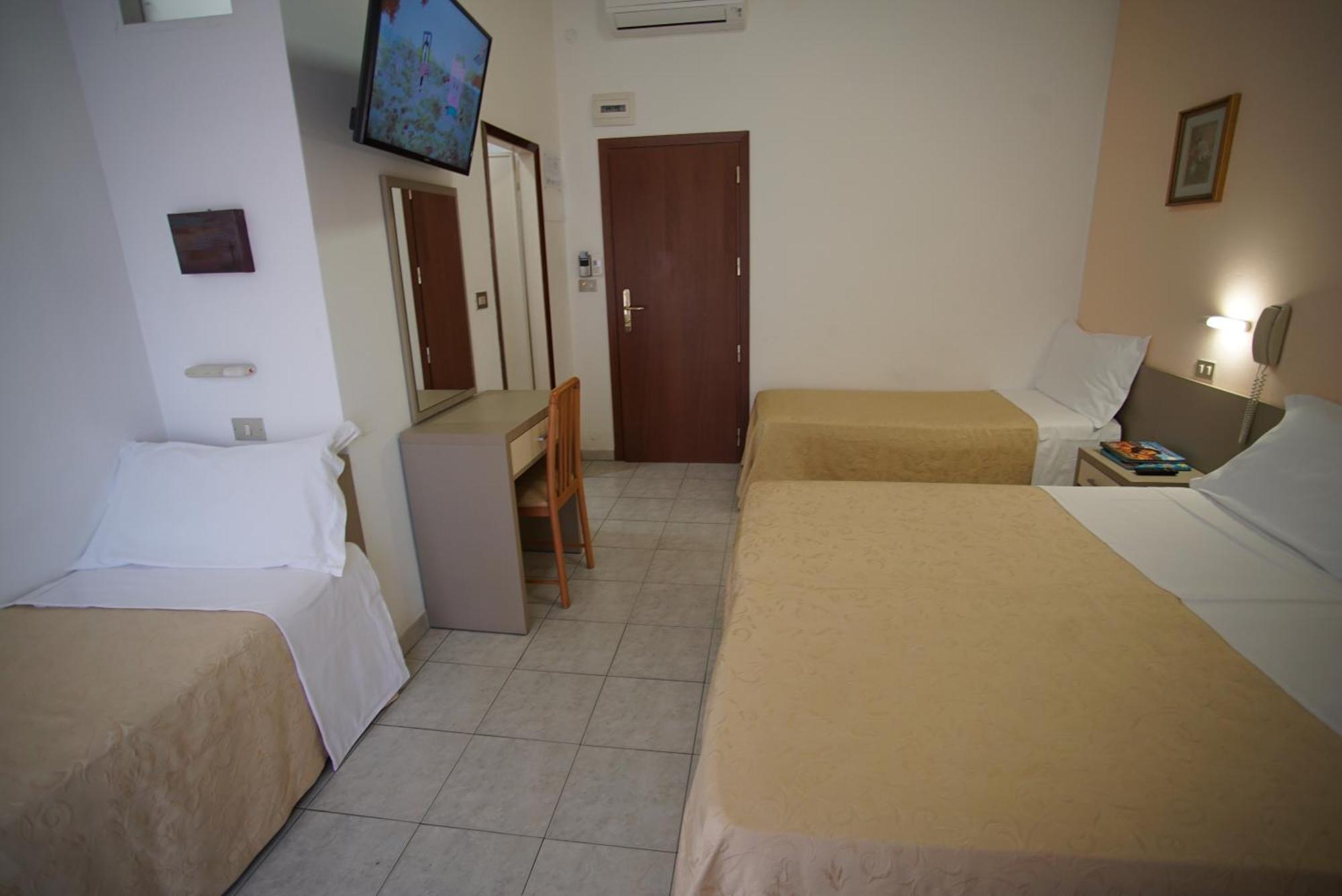 Hotel Dell'Angelo Rimini Esterno foto