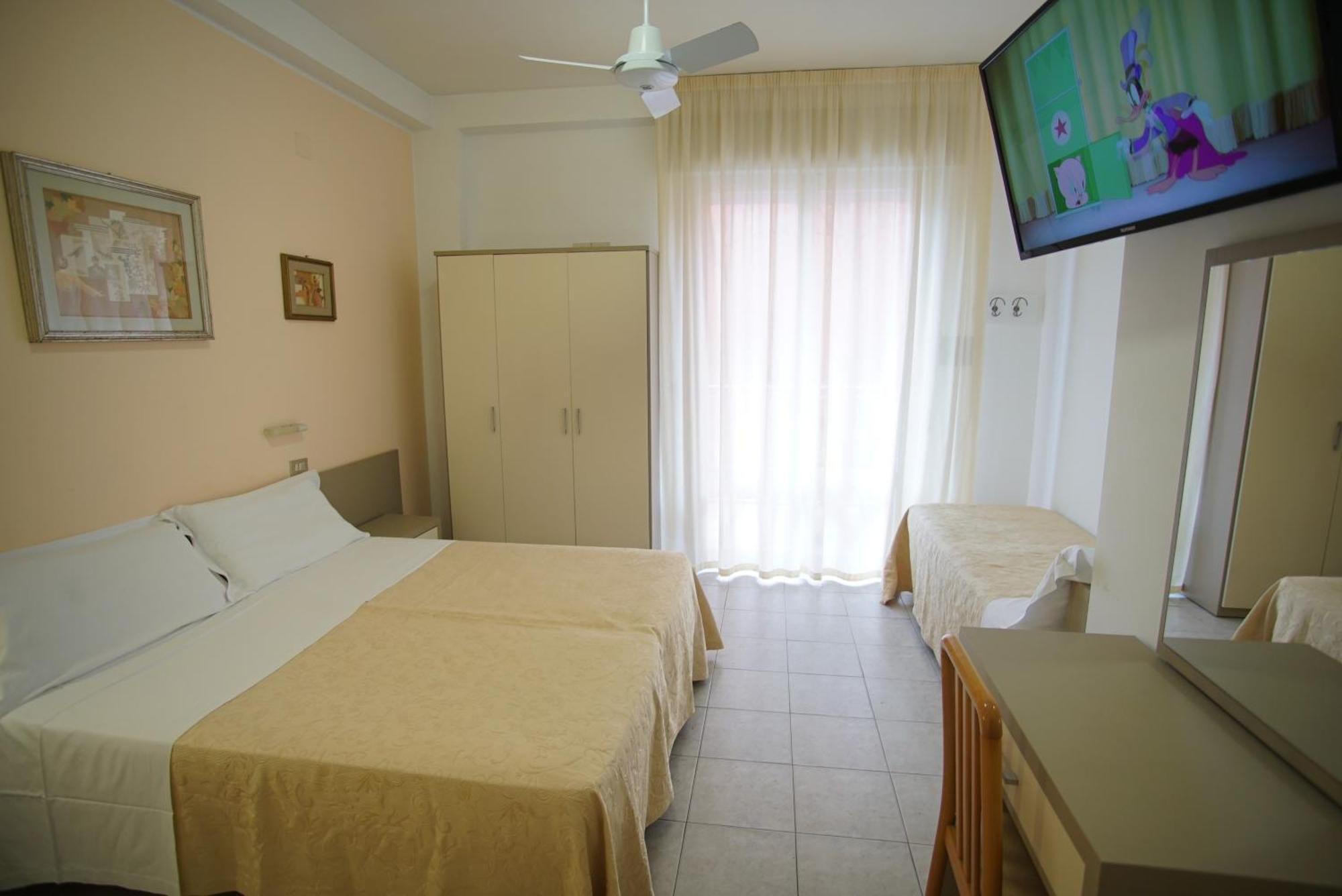Hotel Dell'Angelo Rimini Esterno foto