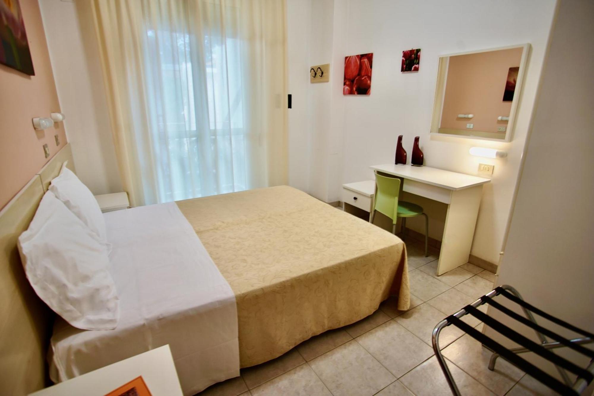 Hotel Dell'Angelo Rimini Esterno foto